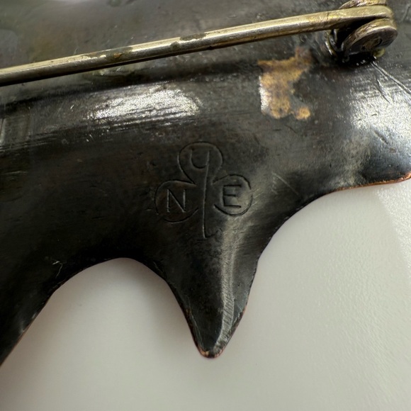 Vintage Stuart Nye Copper Oak Leaf NYE Pin Brooch - Picture 4 of 4